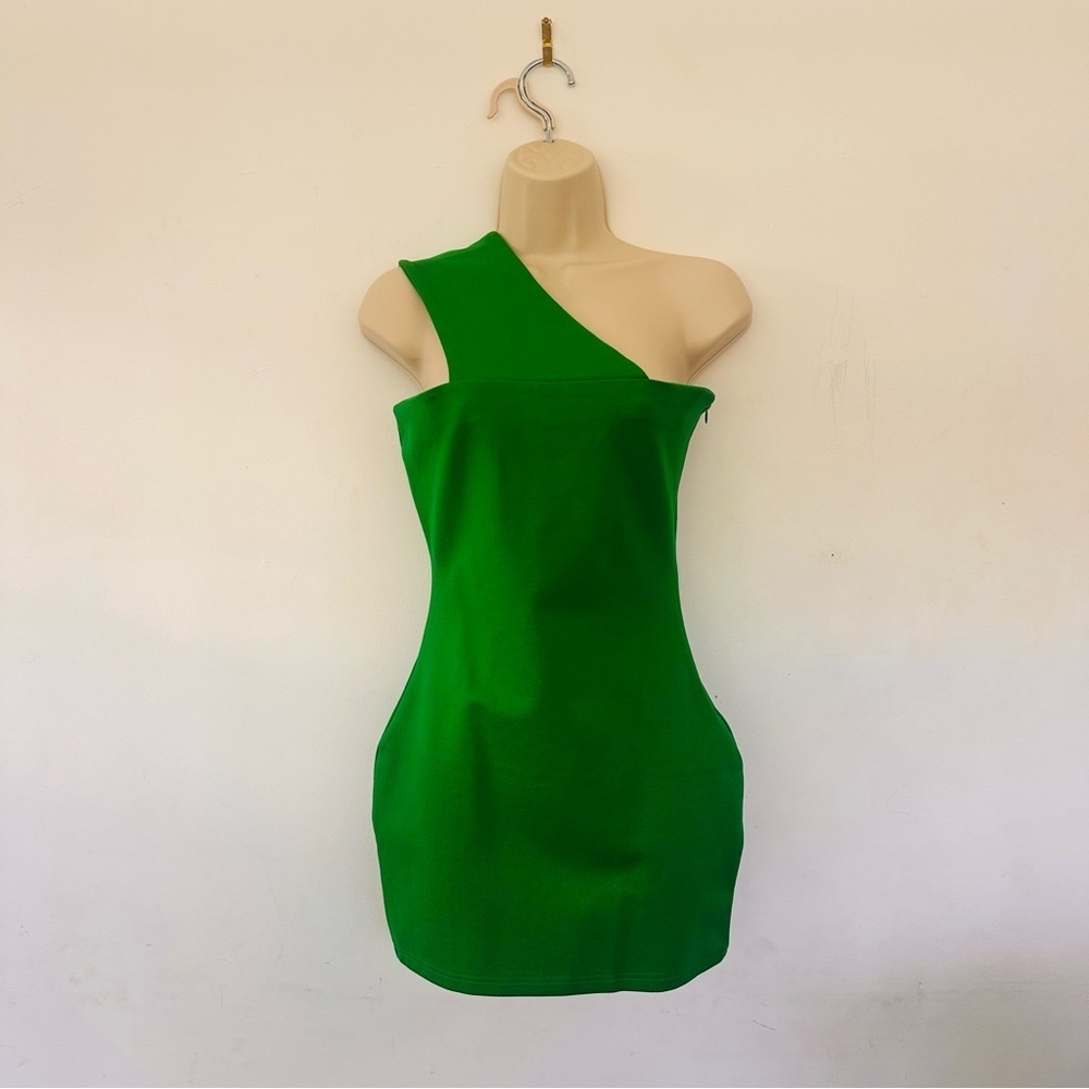 Superdown Revolve Rockie One Shoulder Dress in Green - size Medium - Picture 2 of 9